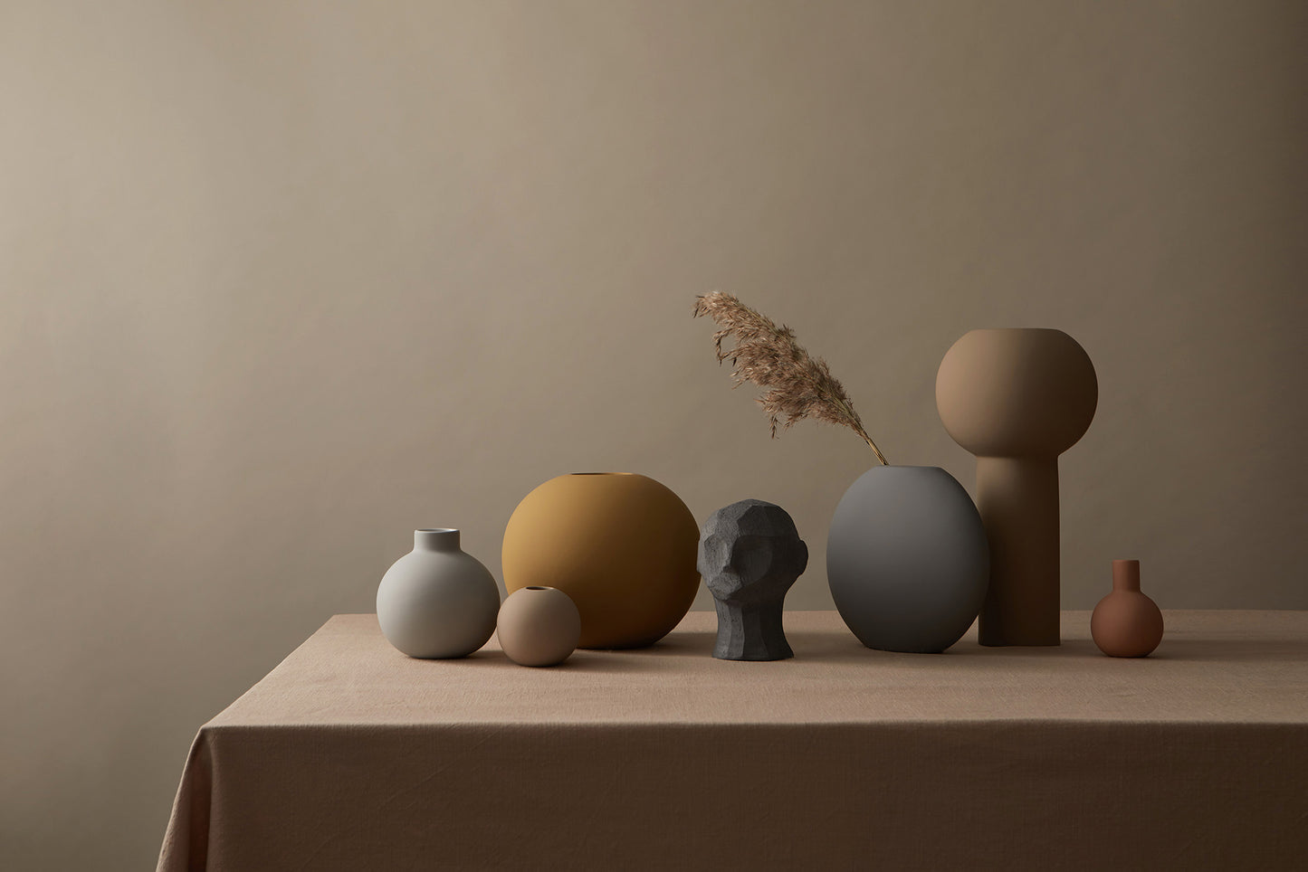 Ball Vase Sand 8cm
