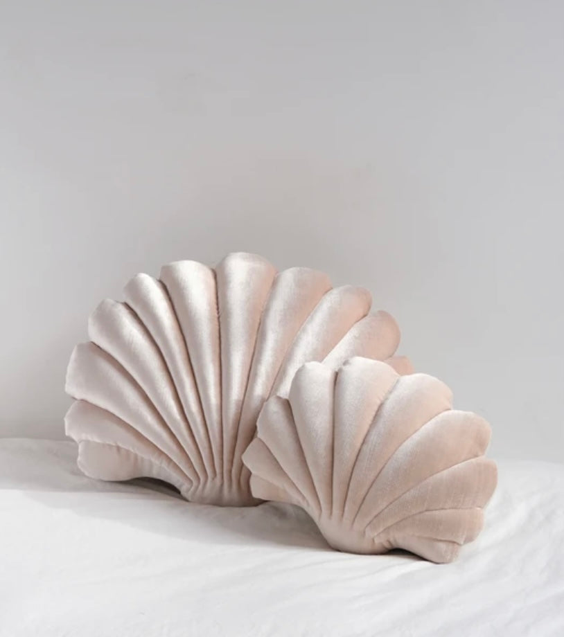 Shell pillow new velvet / Medium