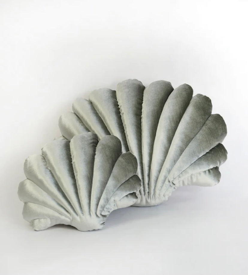 Shell pillow new velvet / Medium